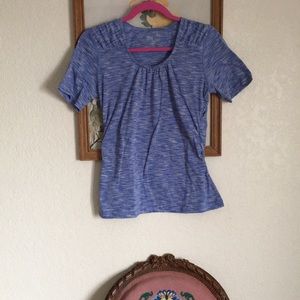 Woolrich work out shirt sz Pet L w/ hidden pocket!